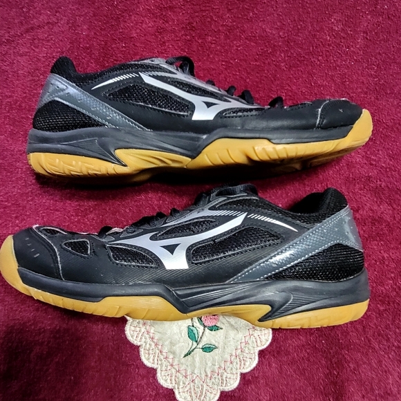 Mizuno Women's Wave Cyclone 2 Volleyball Shoe Black/silver Size 9 - Picture 10 of 14